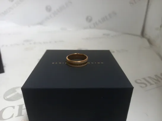 DANIEL WELLINGTON ROSE GOLD RING