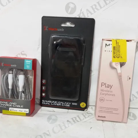 BOX OF APPROXIMATELY 20 ASSORTED ELECTRICAL ITEMS TO INCLUDE MIXX PLAY WIRELESS EARPHONES, BLACKWEB SAMSUNG GALAXY DUAL LAYER CASE, BLACKWEB SYNC AND CHARGE CABLE, ETC