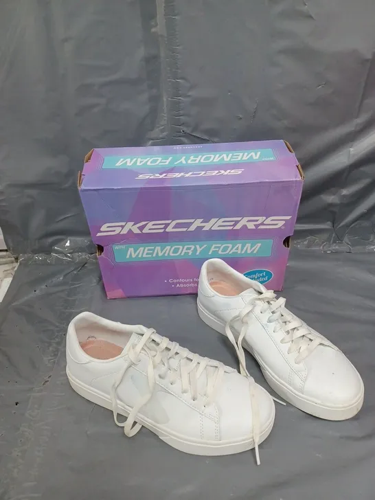 BOXED PAIR OF SKETCHERS MEMORY FOAM CLASSIC EDEN WHITE SNEAKER SIZE 4 1/2 