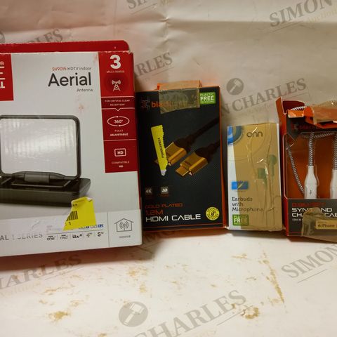 LOT OF 4 ASSORTED ELECTRICAL ITEMS TO INCLUDE HDMI CABLE, AERIAL, MICROPHONE EARPHONES, ETC