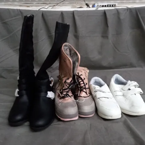 APPROXIMATELY 10 PAIRS OF ASSORTED KIDS SHOES IN VARIOUS STYLES AND SIZES 