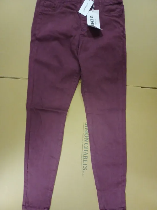 EVANS JEGGING DENIM PANTS, WINE - SIZE 16