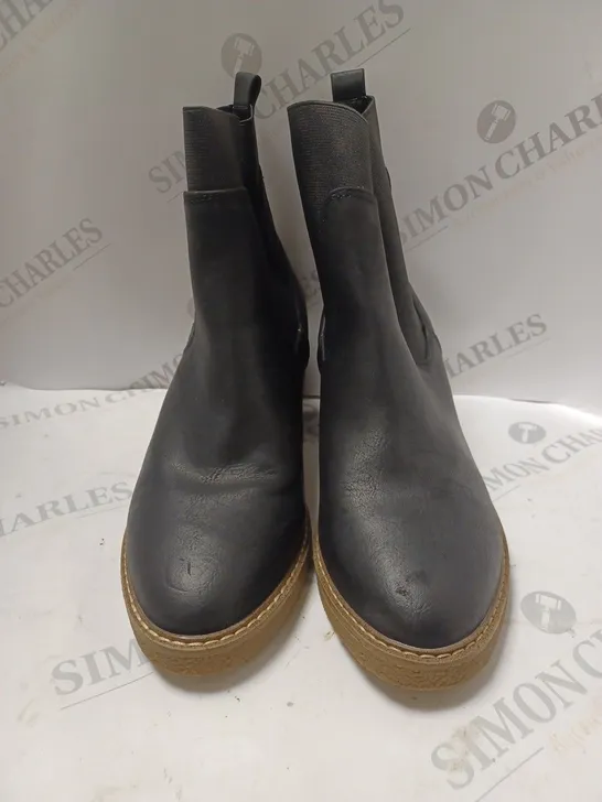 EVANS EXTRA WIDE BROOKE ANKLE BOOTS, BLACK - SIZE 7