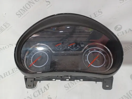 INSTRUMENT CLUSTER - MODEL UNSPECIFIED