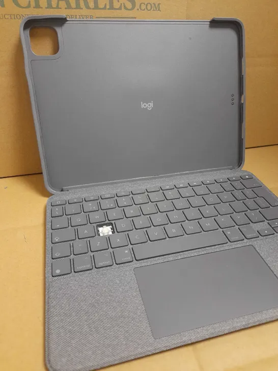 LOGITECH COMBO TOUCH IPAD PRO 11" KEYBOARD CASE