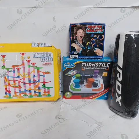 BOX OF APPROX 15 ASSORTED ITEMS TO INCLUDE - AMAZING ROULETTE - THINKFUN TURNSTILE - BLACK AND WHITE RDX SHINPADS ECT