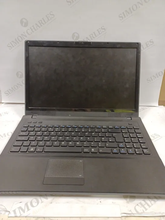 RM W76T NOTEBOOK LAPTOP 