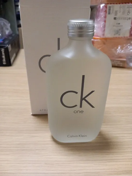 BOXED CALVIN KLEIN CK ONE EAU DE TOILETTE 200ML