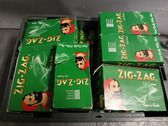 APPROXIMATELY 800 ZIG-ZAG ROLLING PAPER BOOKLETS