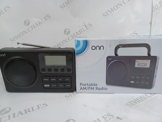 BOXED PORTABLE AM/FM RADIO