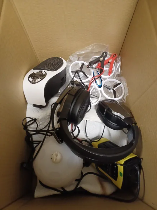 BOX OF APPROXIMATELY 5 ASSORTED ITEMS TO INCLUDE HEADPHONES, TOY DRONE, PULSE REPAIR CHARGER ETC