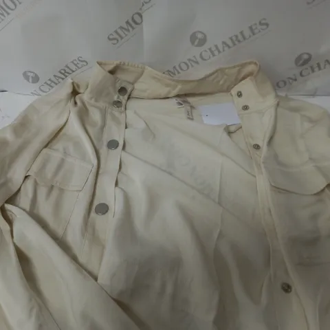 WYNNELAYERS MATTE SATIN UTILITY JACKET IN CANVAS SMALL