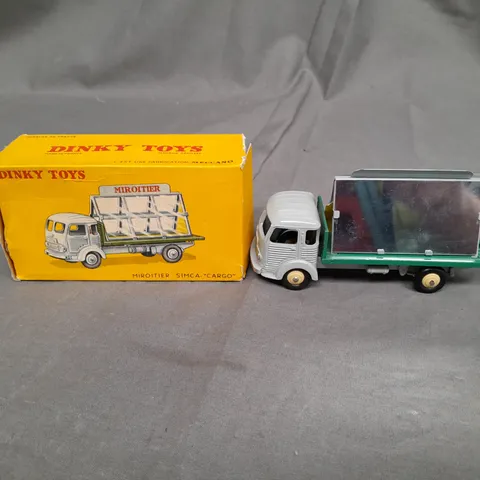 DINKY TOYS 579 33C - MIROITIER SIMCA "CARGO"