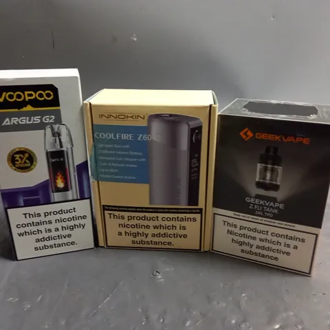 APPROXIMATELY 15 VAPES & E-CIGARETTES TO INCLUDE VOOPOO ARGUS 2, INNOKIN COOLFIRE Z60, GEEKVAPE Z FLI TANK, ETC