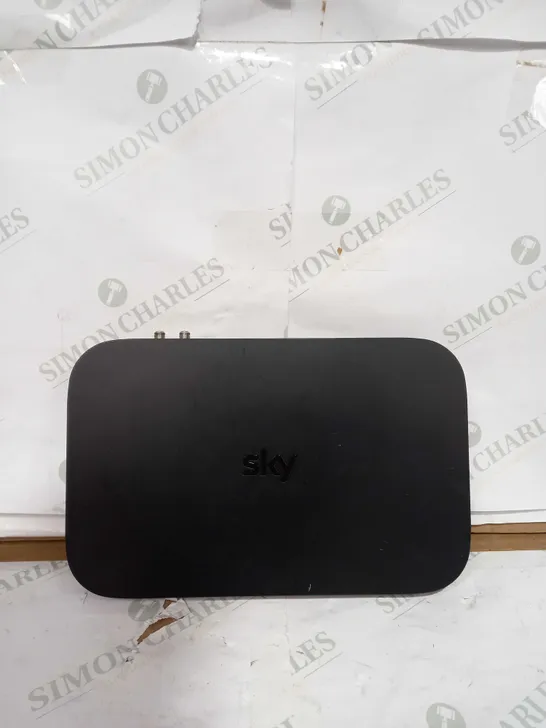 SKY BOX MODEL ES340D8 NO CONTROLLER