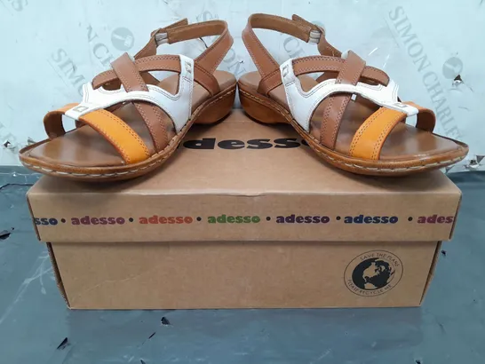 BOXED PAIR OF ADESSO TAYLOR STRAPPY SANDALS IN TAN SIZE 5