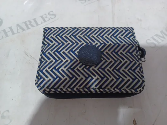 KIPLING CLASSICS BLUE/WHITE MONEY LOVE PURSE 