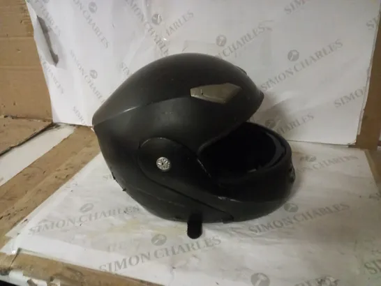 BLACK MOTORCYCLE HELMET