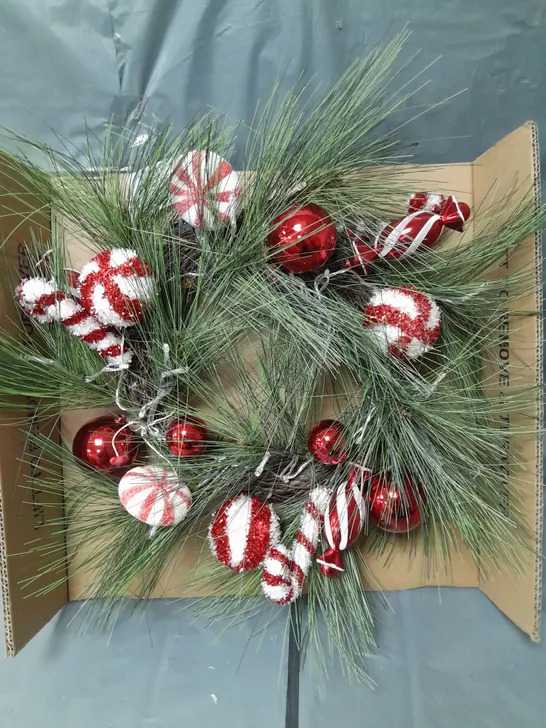 CANDY CANE CHRISTMAS WREATH RRP £29.99