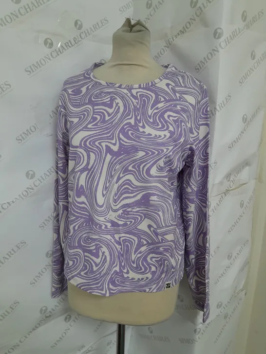 LUCY&YAK LONG SLEEVE TEE IN PURPLE RENE PRINT SIZE M