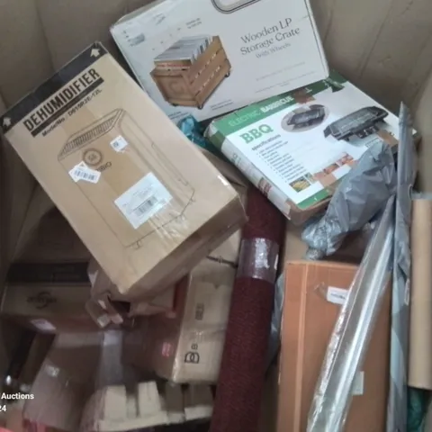 MIXED PALLET CONTAINING VARIOUS BOXED HOUSEHOLD ITEMS TO INCLUDE, DEHUMIDIFIER, WOODEN STORAGE CRATE, ELECTRIC BBQ GRILL ETC.