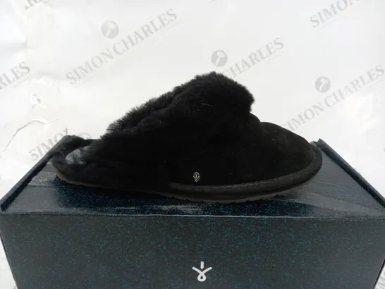 BOXED EMU AUSTRALIA NEST SLIPPERS, BLACK - SIZE 5