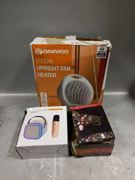 APPROXIMATELY 10 ASSORTED ELECTRICAL PRODUCTS TO INCLUDE LED PROJECTION LIGHT, WIRELESS KEYBOARD, DIDDY FAN HEATER ETC 