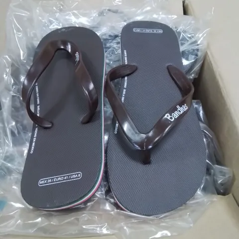 BOX CONTAINING 20 PAIRS OF MEXICO BANDHAS FLIPFLOP/SANDLES SIZE 7