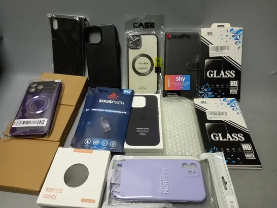 APPROXIMATELY 20 PHONE ACCESSORIES AND ELECTRICALS TO INCLUDE TEMPERED GLASS SCREEN PROTECTORS, POWER BANKS, WITELESS CHARGE PAD, ETC