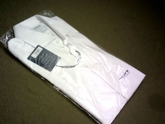 BAGGED T.M.LEWIN FITTED CUTAWAY TEXTURED WHITE SHIRTS - 15.5 / 34.5