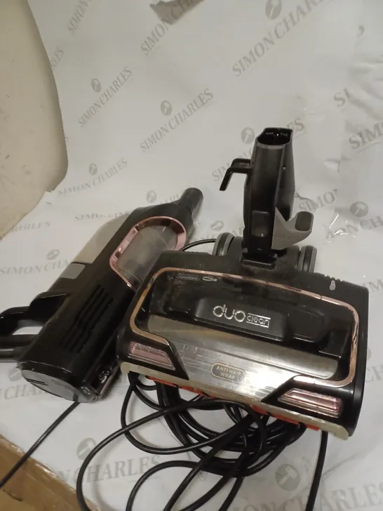 SHARK CORDED STICK VACUUM HZ500UKT