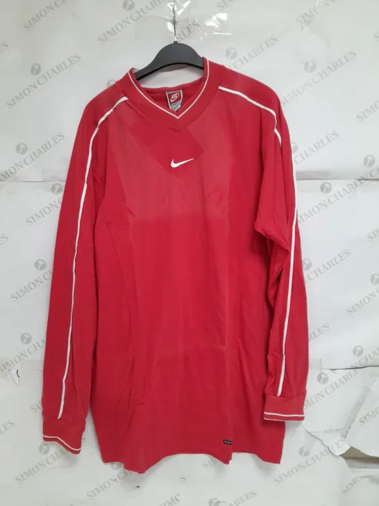 NIKE FIT LARGE TEAM SPORT LONG SLEEVE RED