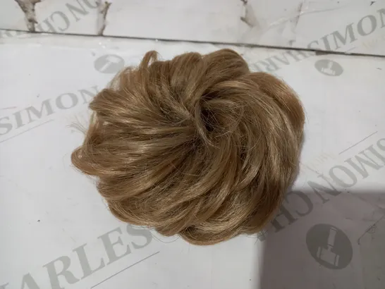 EASILOCKS HD FIBRE ELASTICATED SCRUNCHIE SAND AND VANILLA 