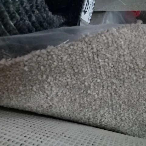 ROLL OF QUALITY MERLIN ABALONE CARPET APPROXIMATELY 4M × 4.5M