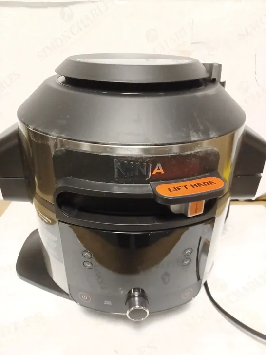 NINJA FOODI SMARTLID MULTI-COOKER