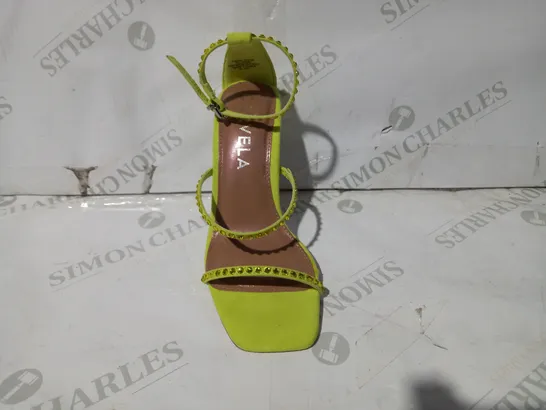 BOXED PAIR OF CARVELA HEELS IN LIME WITH JEWEL EFFECT EU SIZE 38