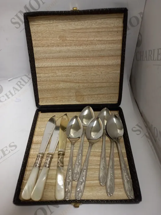 DESIGNER SHEFFIELD MADE STAINLESS STEEL SPOON & KNIFE SET 