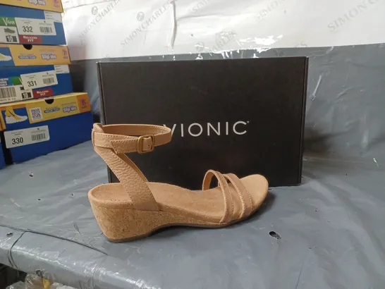 BOXED PAIR OF PINK LADIES WEDGE HEEL SANDALS