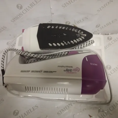 MORPHY RICHARDS JET STEAM GENERATOR IRON PINK/WHITE