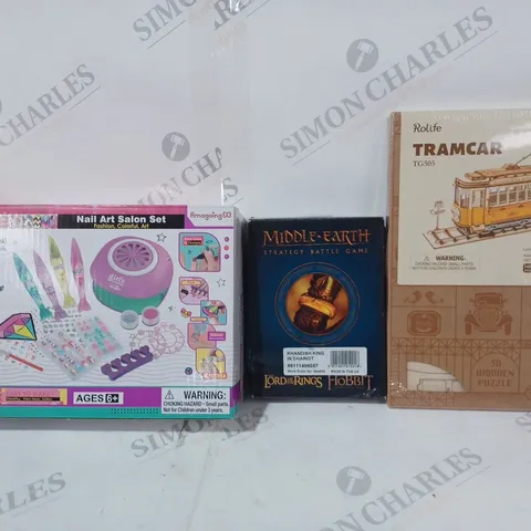 BOX OF APPROXIMATELY 20 ASSORTED TOYS AND GAMES TO INCLUDE ROLIFE TRAMCAR, MIDDLE EARTH STRATEGY BATTLE GAME, NAIL ART SALON SET, ETC