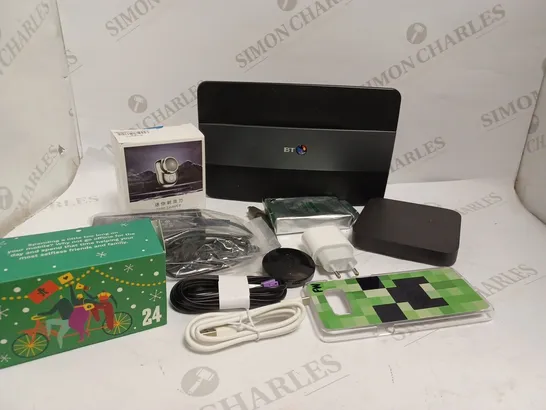 BOX OF APPROXIMATELY 20 ASSORTED HOUSEHOLD & ELECTRICAL ITEMS TO INCLUDE BT ROUTER, MINI SHAVER, CHARGING CABLES ETC 