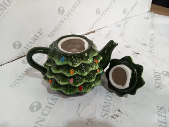 BOXED MR NOST TREE TEAPOT 