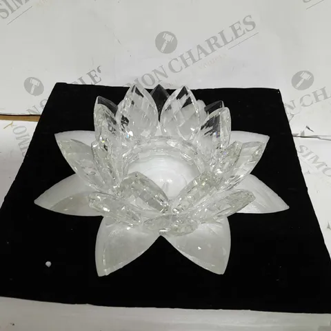 JULIAN MCDONALD LOTUS CANDLE HOLDER - CLEAR