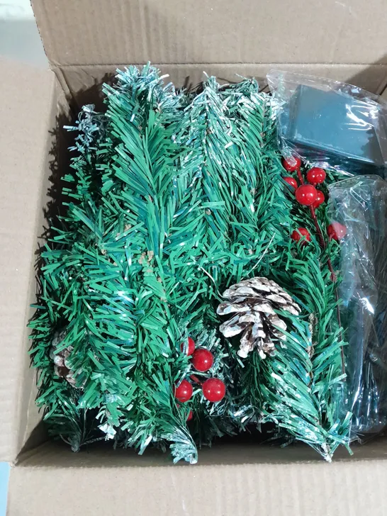 BOXED XMAS GARLAND IN GREEN UNKNOW SIZE 