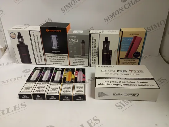 BOX OF APPROXIMATELY 30 ASSORTED VAPING KITS & DISPOSABLE VAPES IN VARIOUS FLAVOURS & BRANDS TO INCLUDE VOO-POO, GEEK VAPE, INNOKIN ETC 