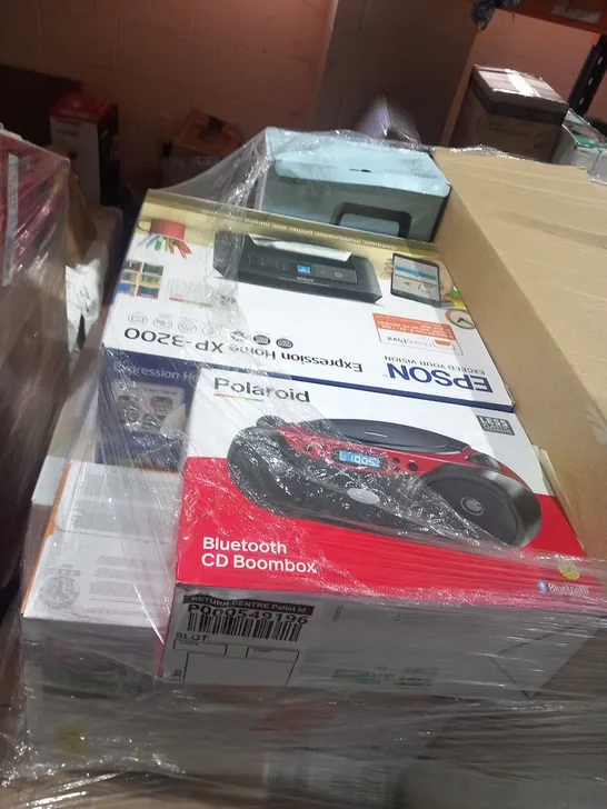 PALLET OF ASSOTED ELECTRICAL PRODUCTS AND ACCESSORIES TO INCLUDE; POLAROID BLUETOOTH CD BOOMBOX, EPSON EXPRESSION HOME XP 3200, WIRELESS HEADPHONES, BLACKWEB WIRELESS HEADPHONES AND CANON PIXMA TS3350