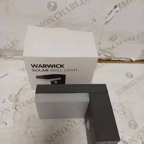 WARWICK OUTDOOR SOLAR POWERED WALL LIGHT