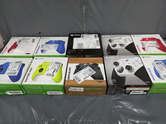 BOX OF APPROXIMATELY 10 XBOX GAME CONTROLLERS TO INCLUDE ELITE SERIES 2 