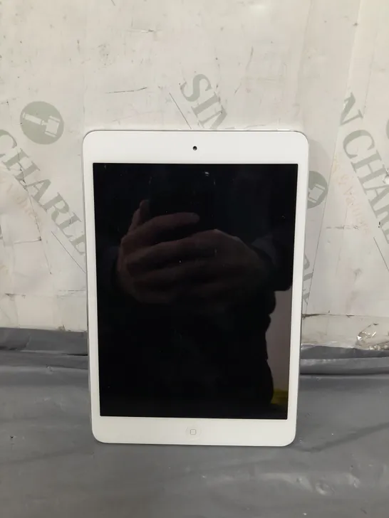 APPLE IPAD MINI 2 A1489 SILVER