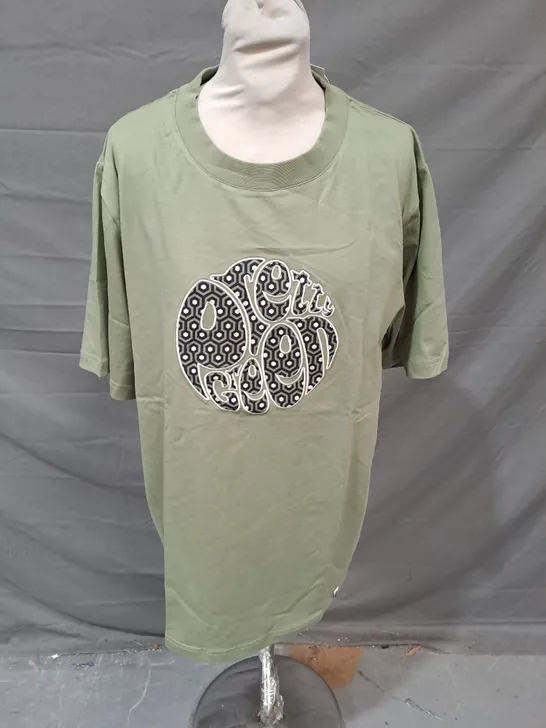 PRETTY GREEN SHINING GEO APPLIQUE LOGO TSHIRT IN GREEN XL